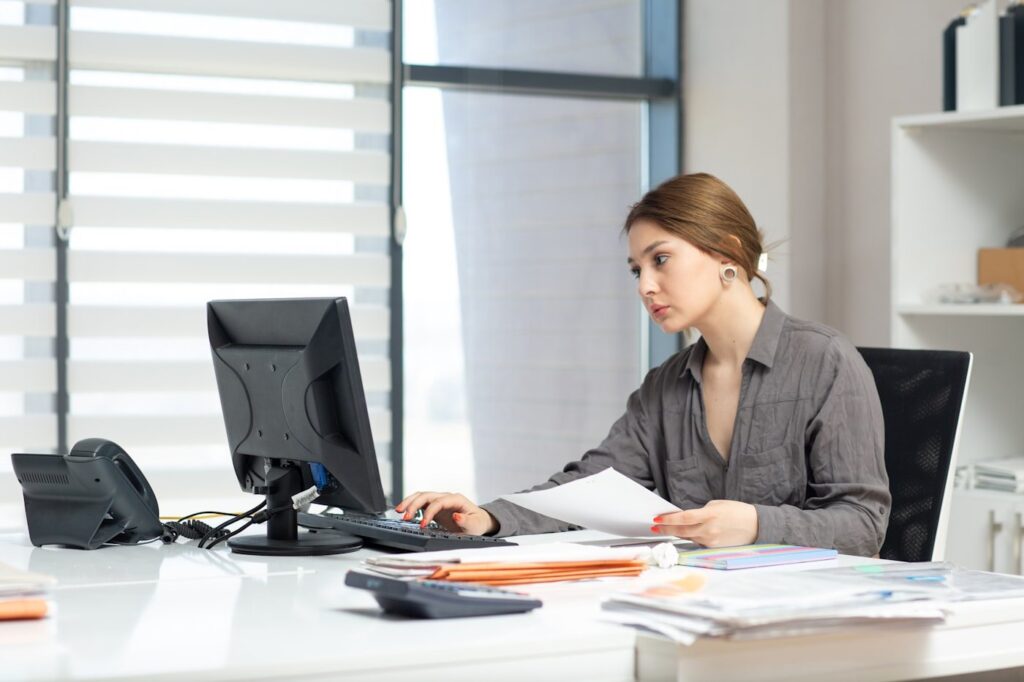 operatrice back office call center